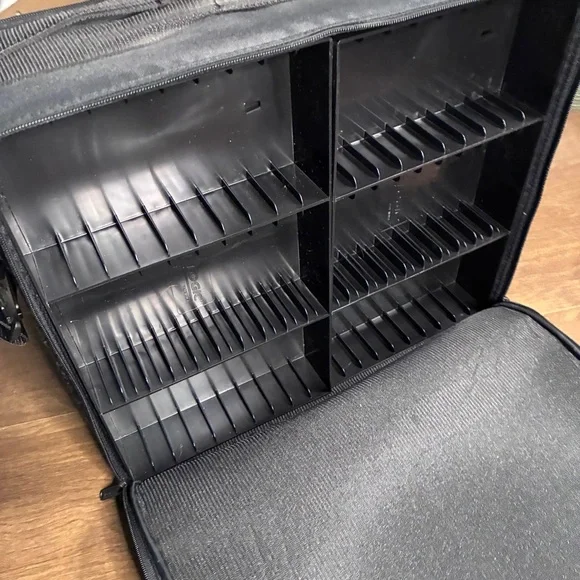 Case Logic 120 Cassette Tape Black Double Sided Storage Travel Case